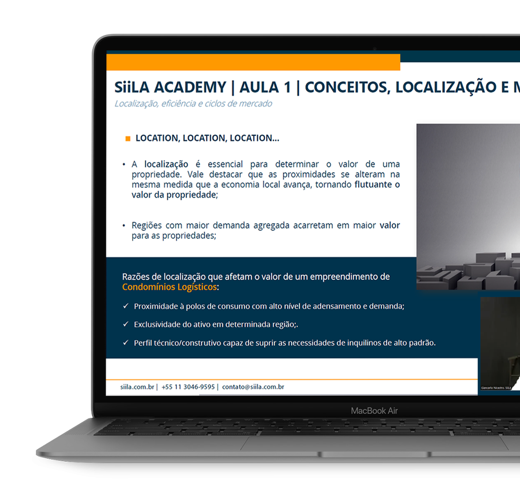 Laptop Exibindo Apresentação de Slides da SiiLA Academy